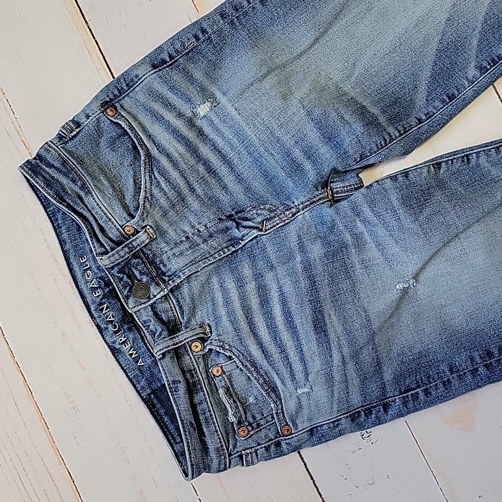 ❌️SOLD❌️AE Air(Flex)+ Original Distressed Bootcut Jeans - Picture 2 of 4